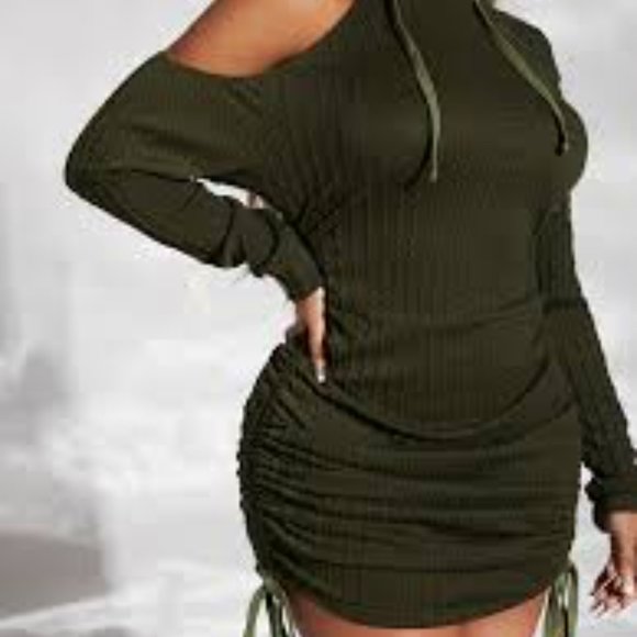DARK OLIVE GREEN RUCHED DRESS - Picture 2 of 3